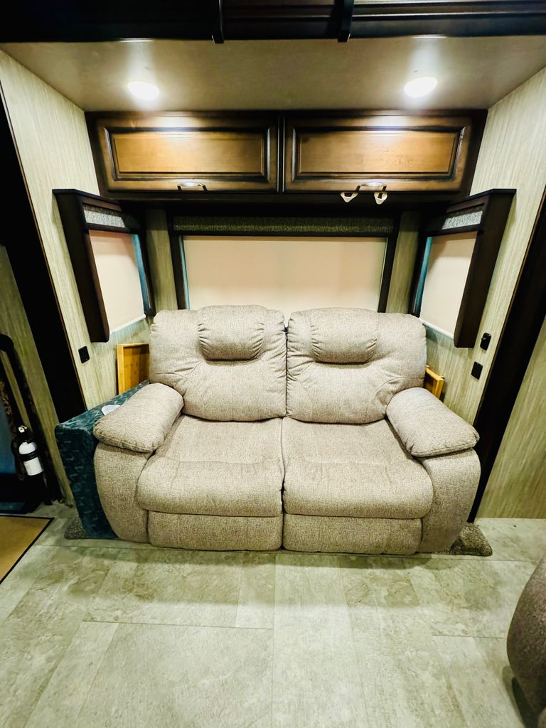 2019 Heartland Big Country 3806RKD - National Vehicle