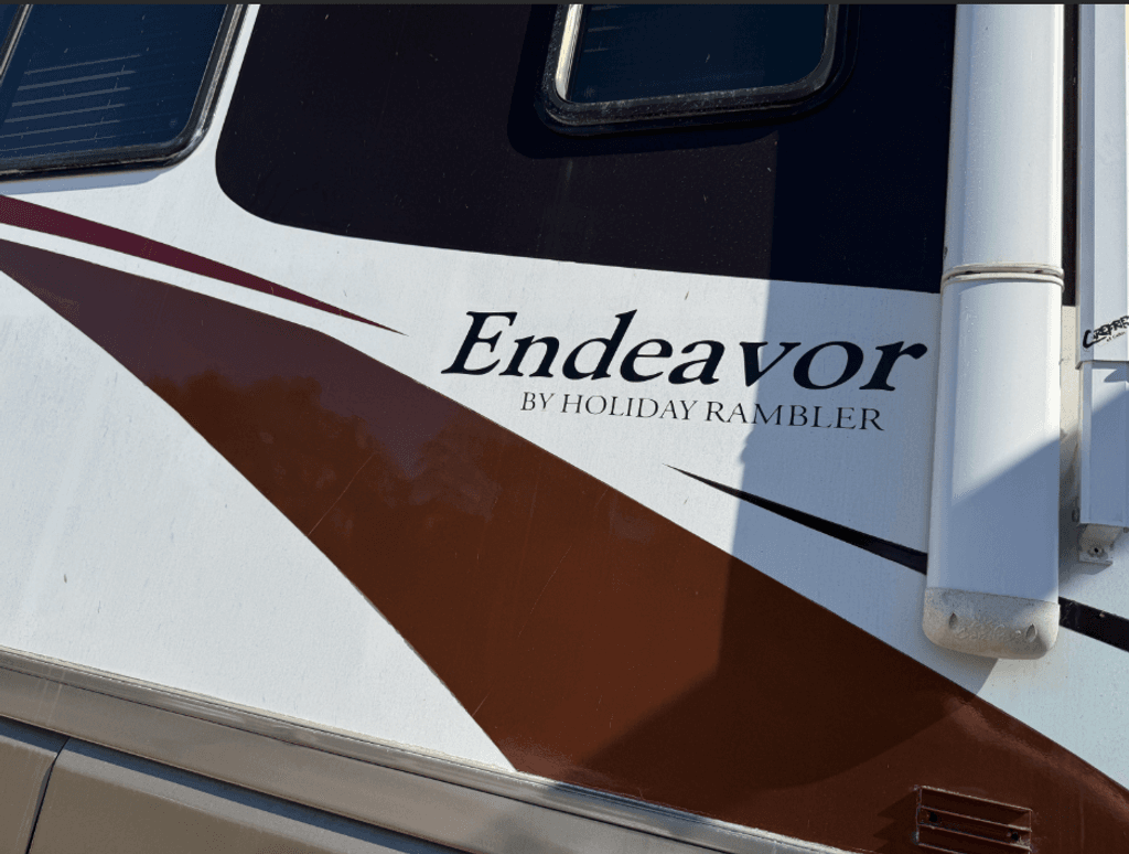 2002 Holiday Rambler Endeavor 34PBD - National Vehicle