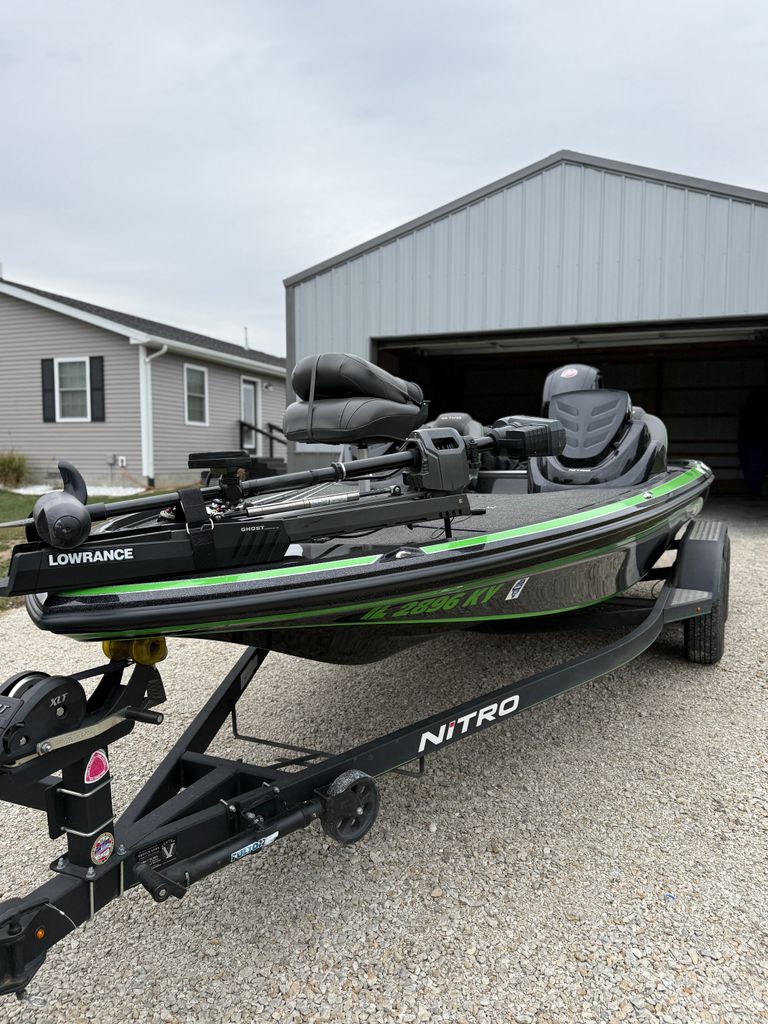 2019 Nitro Z18 - National Vehicle