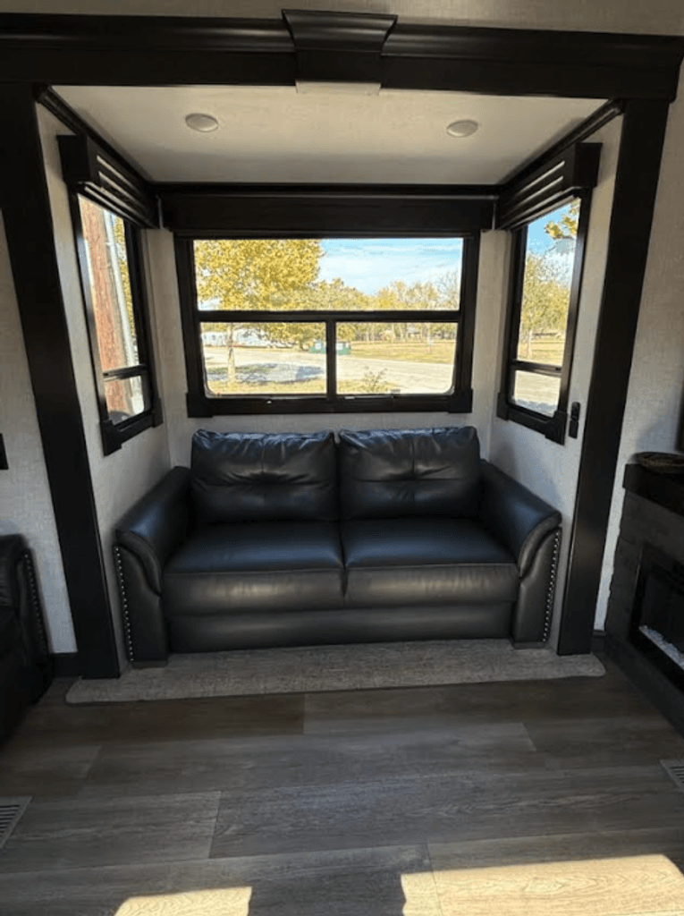 2021 Redwood RV 5th Wheel 4001 LK - National Vehicle