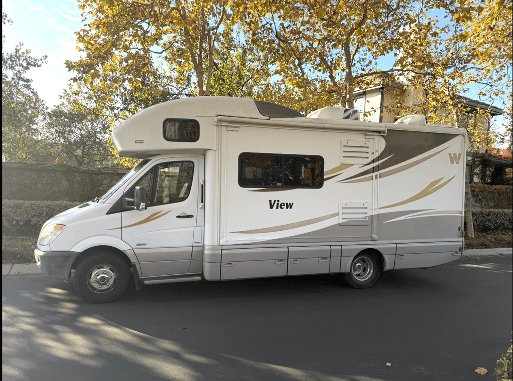 2014 Winnebago View 24J - National Vehicle