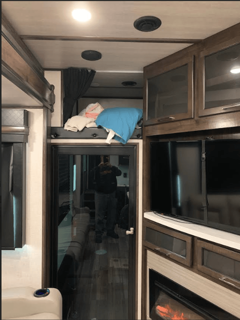 2021 Dutchmen Voltage 3915 - National Vehicle