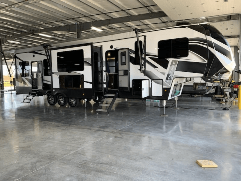 2021 Dutchmen Voltage 3915 - National Vehicle