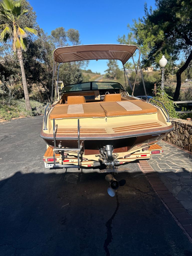 1983 Glastron Carlson 31 - National Vehicle