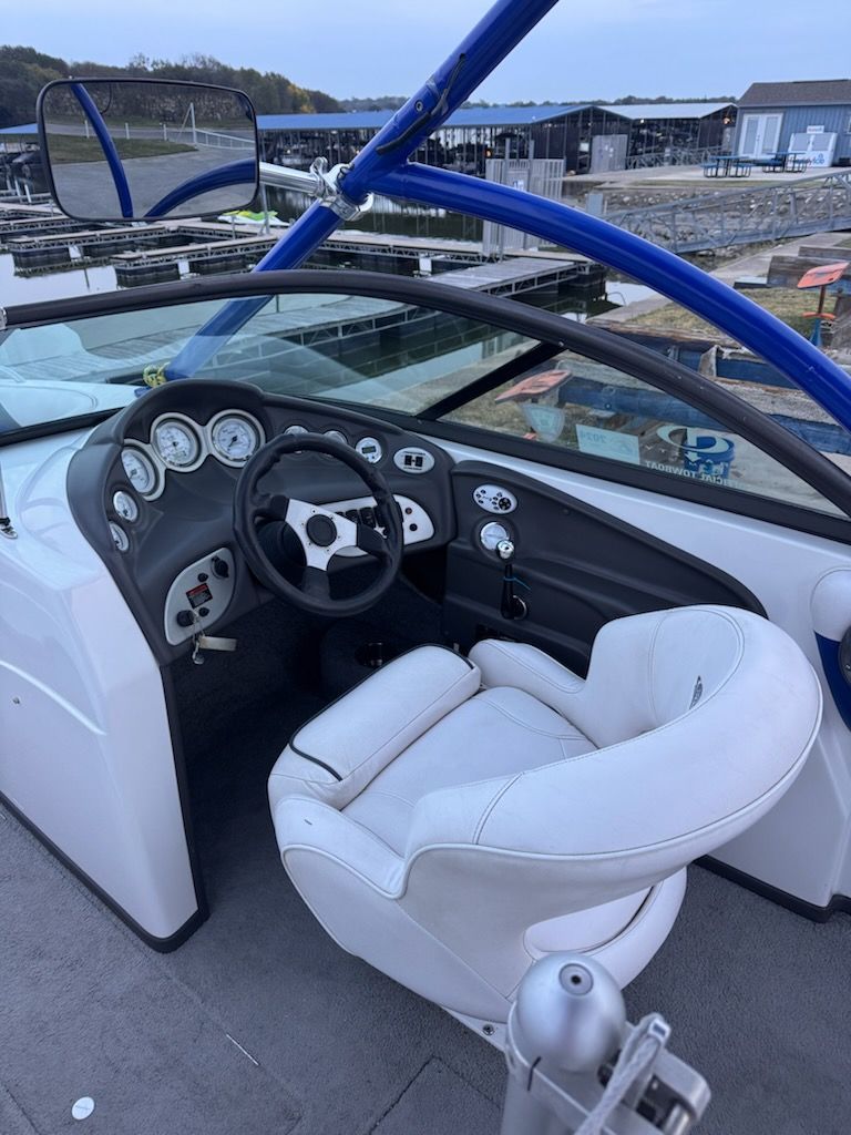 2007 Moomba Mobius LS - National Vehicle
