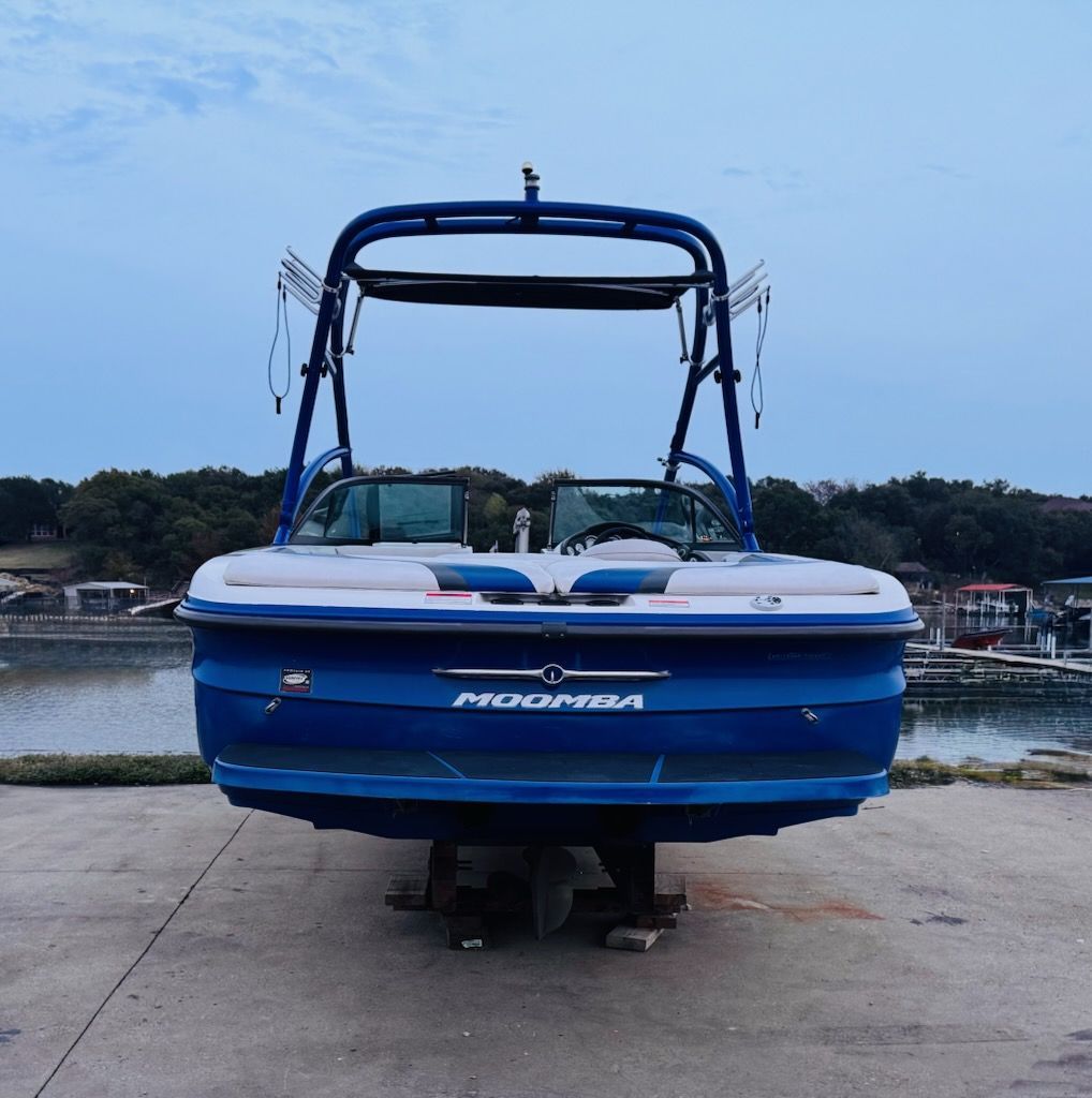 2007 Moomba Mobius LS - National Vehicle