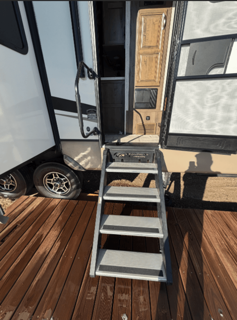2019 Keystone Montana 20th Anniversary 3810MS - National Vehicle