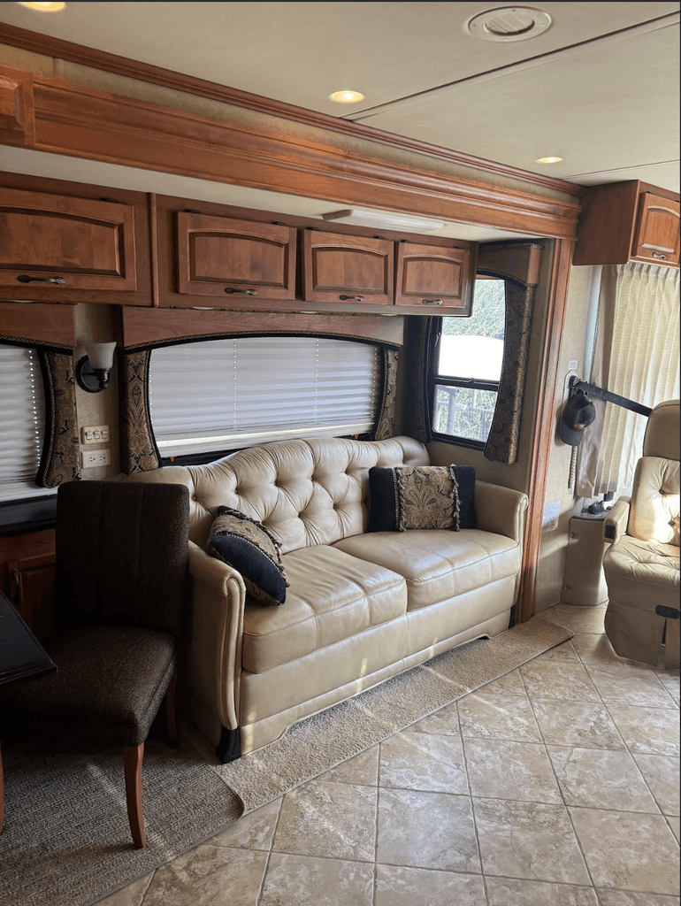 2008 Holiday Rambler Endeavor 40PDQ - National Vehicle