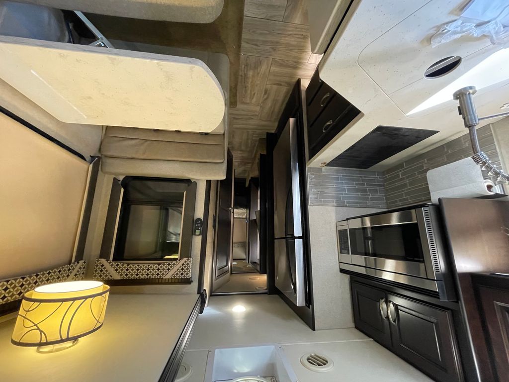2018 Dynamax DX3 37BH - National Vehicle