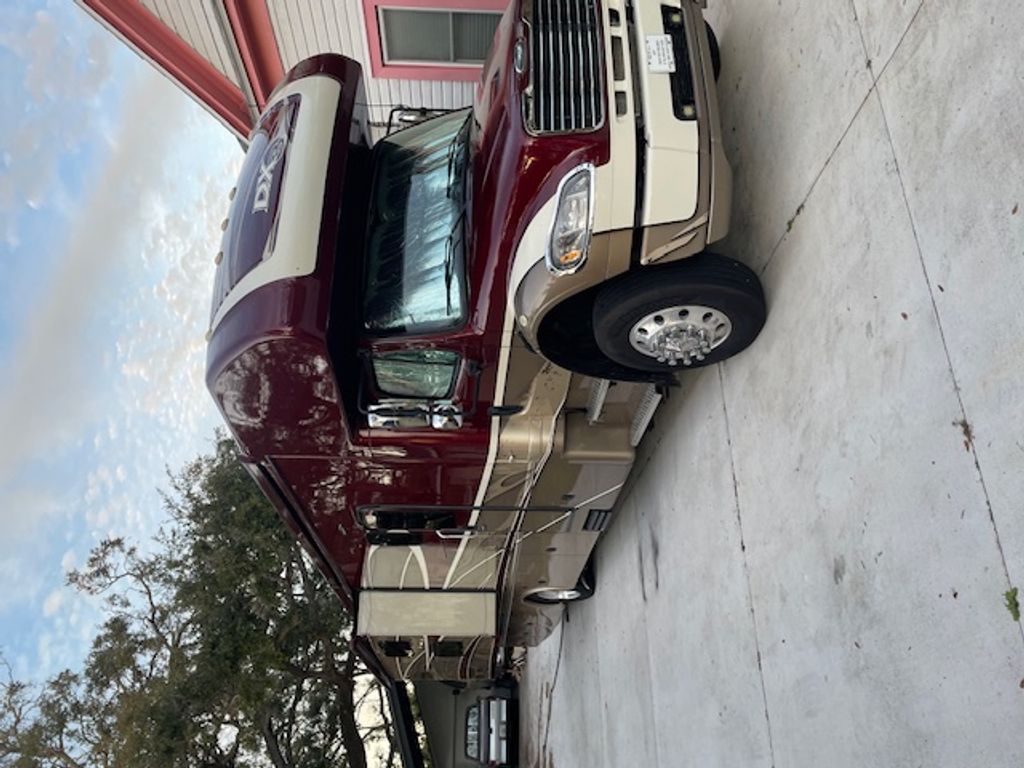2018 Dynamax DX3 37BH - National Vehicle