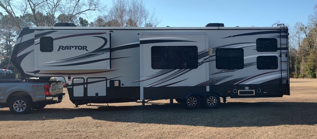 2015 Keystone Raptor 332TS - National Vehicle