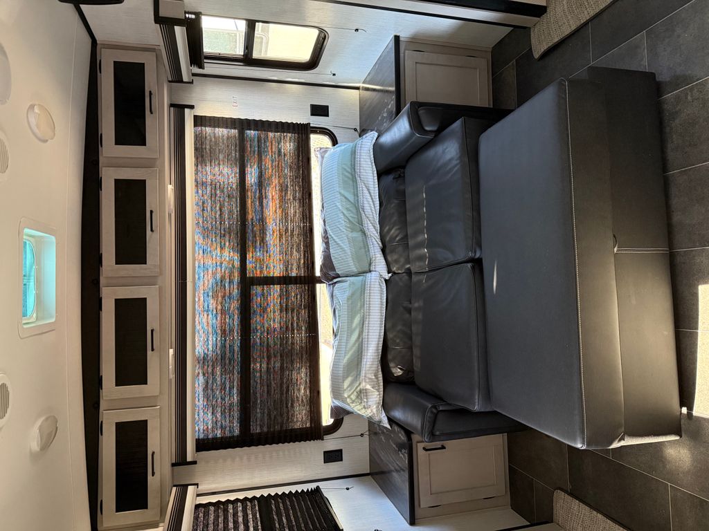 2022 Heartland Mallard 335 - National Vehicle
