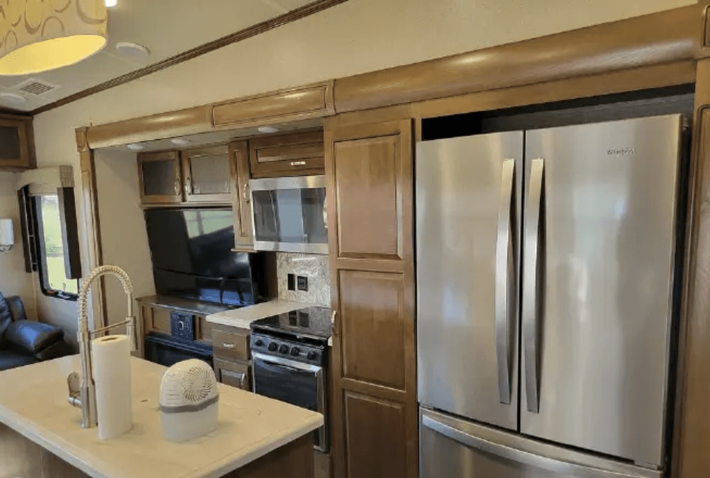 2018 Forest River Cedar Creek Silverback 35IK - National Vehicle