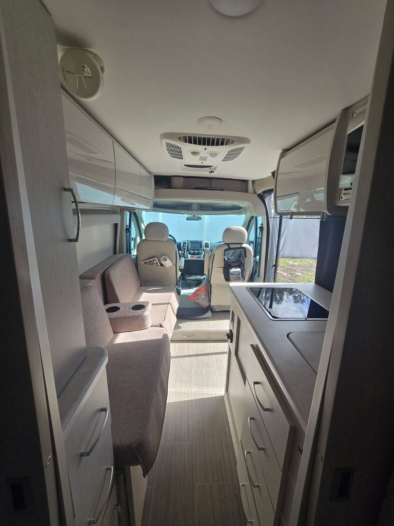 2023 Thor Motor Coach Rize 18M - National Vehicle