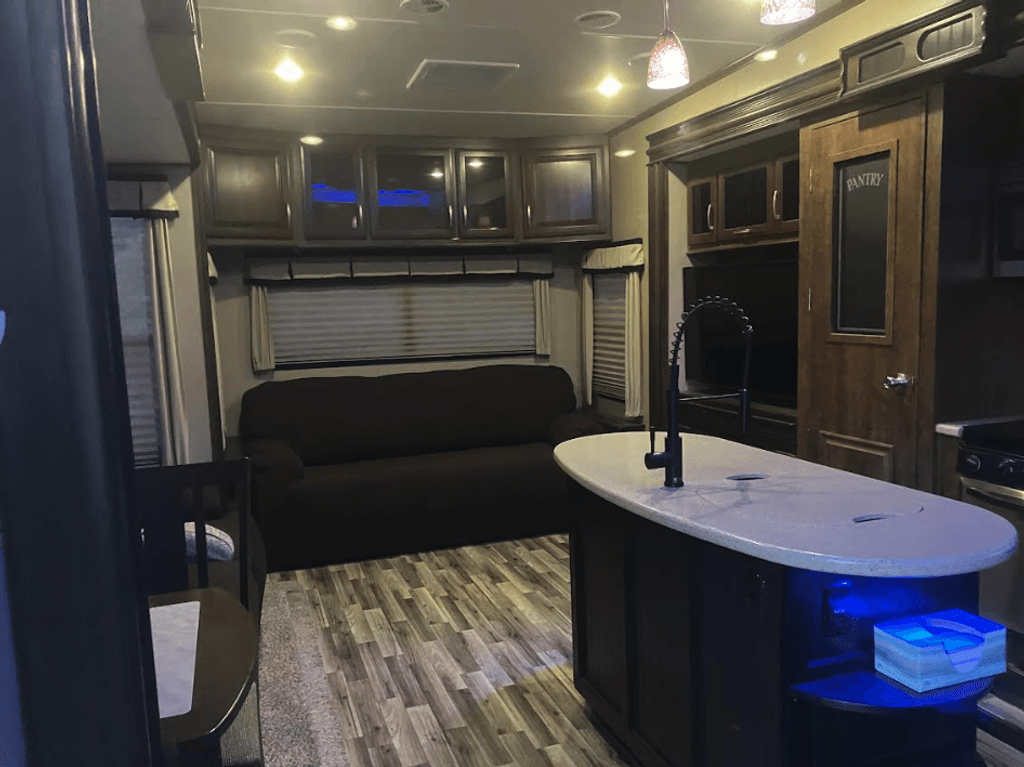 2016 Grand Design Solitude 321RL - National Vehicle