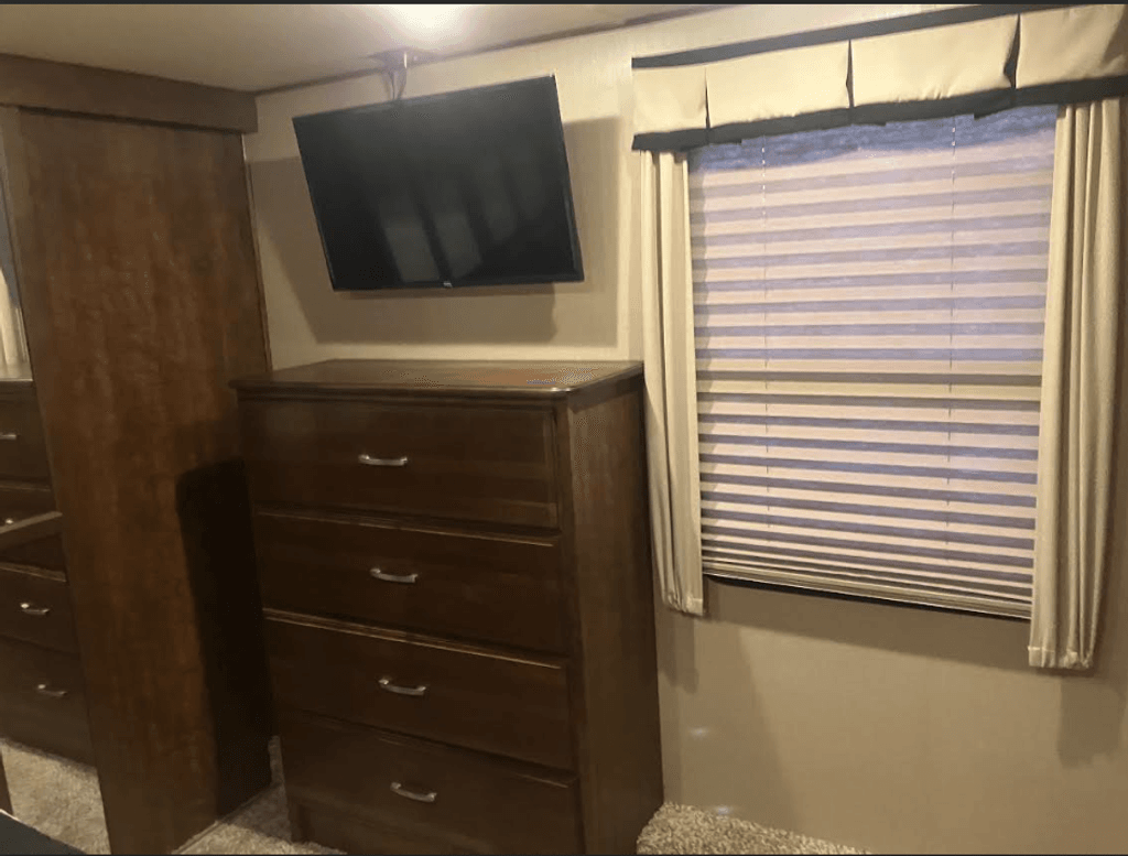 2016 Grand Design Solitude 321RL - National Vehicle