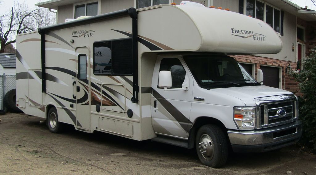 2016 Thor Motor Coach Freedom Elite 29FE - National Vehicle