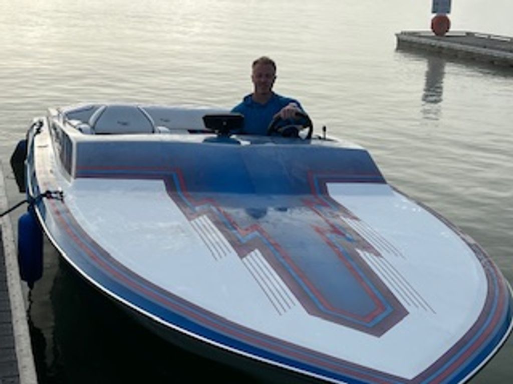 1997 Finish Line Boats 22 - National Vehicle