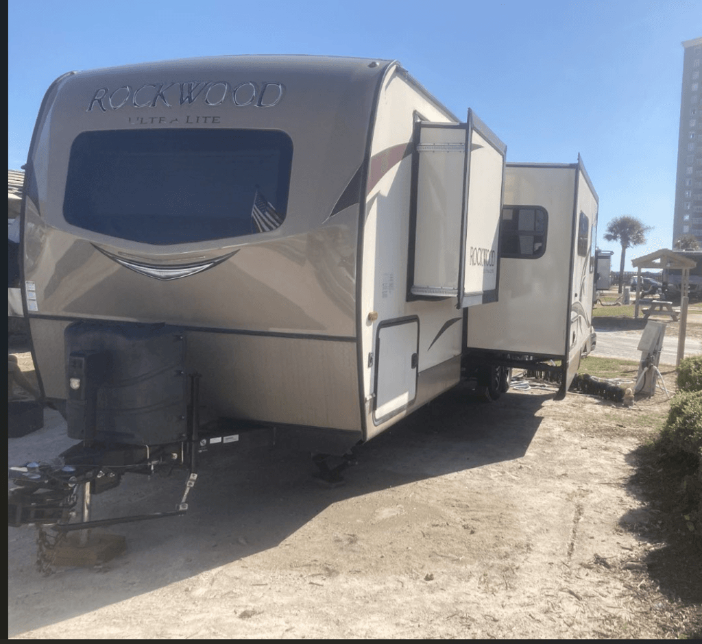 ミニ 2018 Forest River Rockwood Ultra Lite 2706WS - National Vehicle