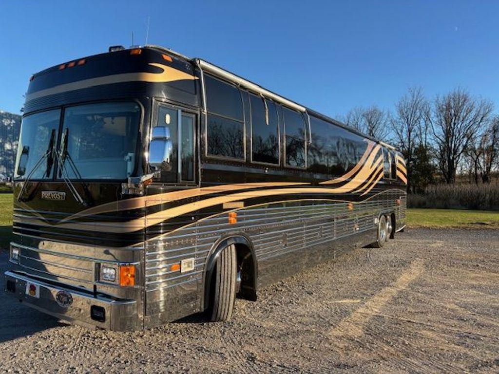 1997 Prevost Royale Coach XL45 - National Vehicle