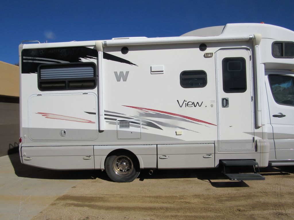 2010 Winnebago View 24J - National Vehicle