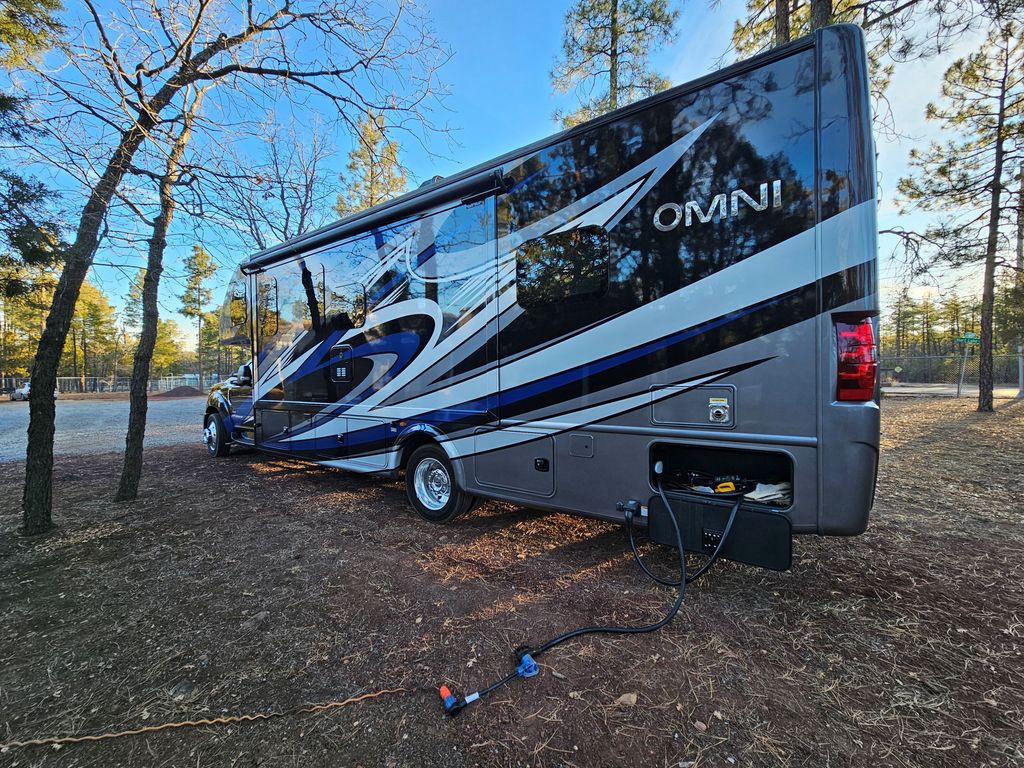 2023 Thor Motor Coach Omni XG32 4x4 - National Vehicle
