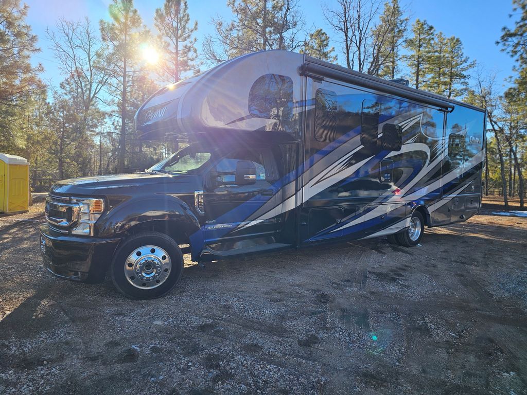 2023 Thor Motor Coach Omni XG32 4x4 - National Vehicle