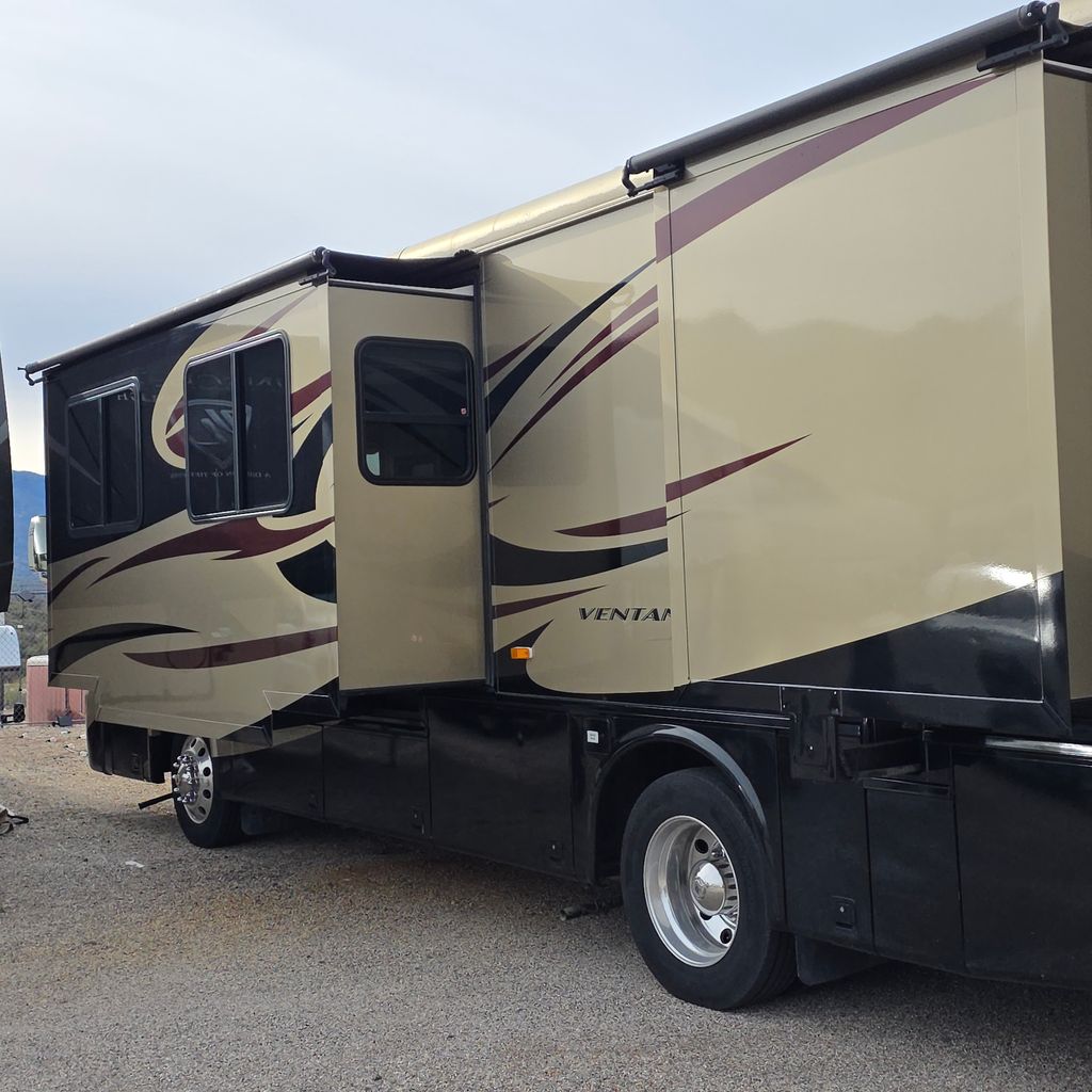 2009 Newmar Ventana 3430 - National Vehicle