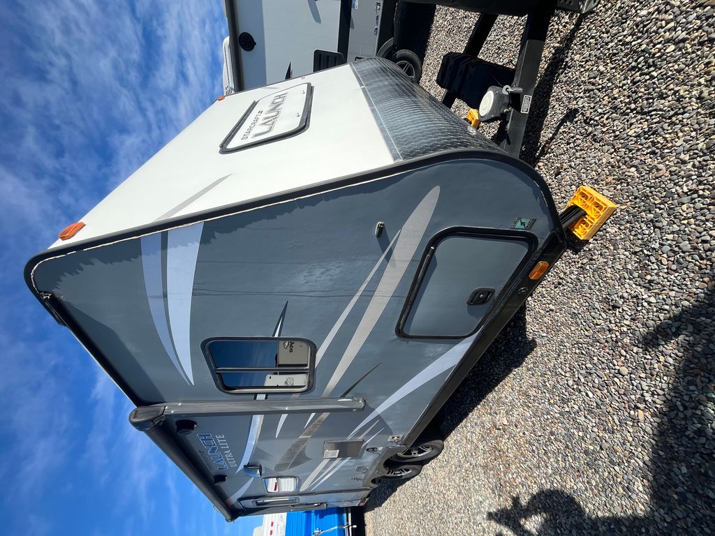 2017 Starcraft Launch Ultra Lite 21FBS - National Vehicle
