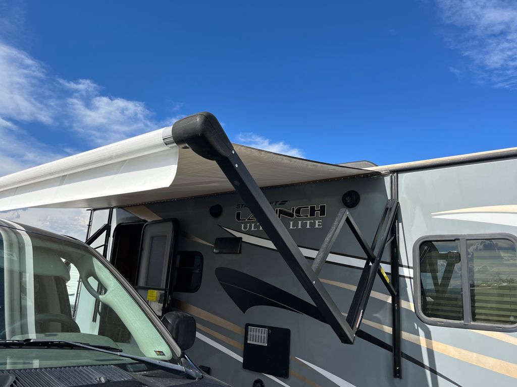 専用ページ1 2017 Starcraft Launch Ultra Lite 21FBS - National Vehicle
