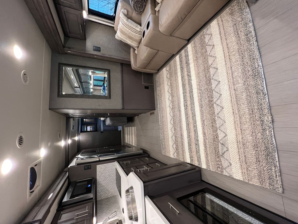 2022 Thor Motor Coach Palazzo 37.5 - National Vehicle