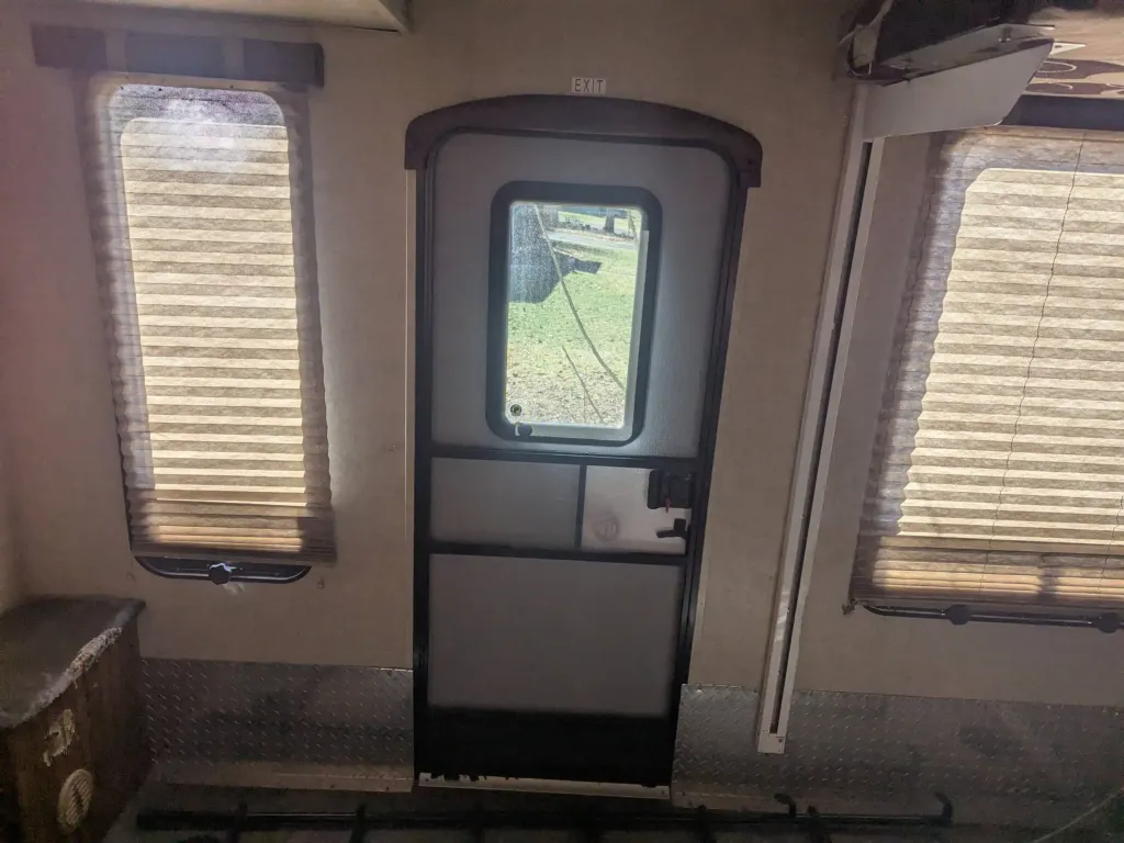 2013 Keystone Fuzion 390 - National Vehicle
