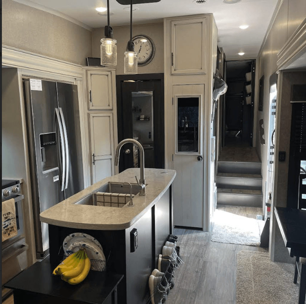2020 Jayco Eagle 357MDOK - National Vehicle