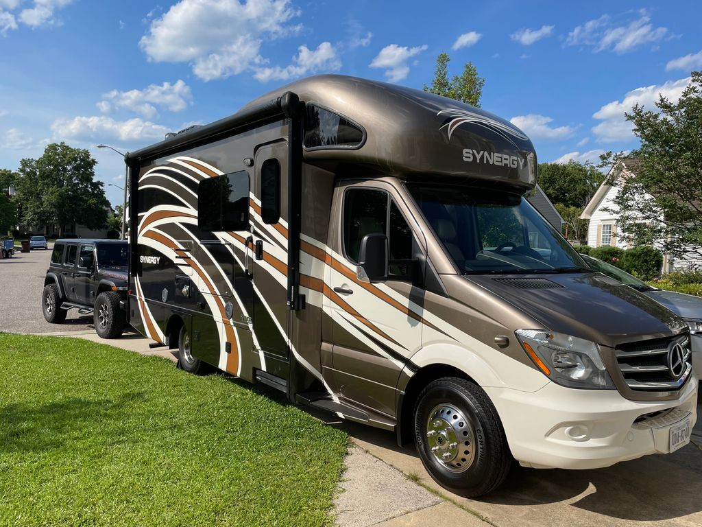 2017 Thor Motor Coach Synergy Sprinter 24SD - National Vehicle