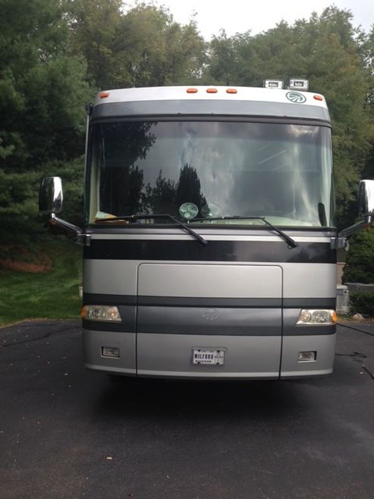 2004 Monaco Windsor 40PDQ - National Vehicle