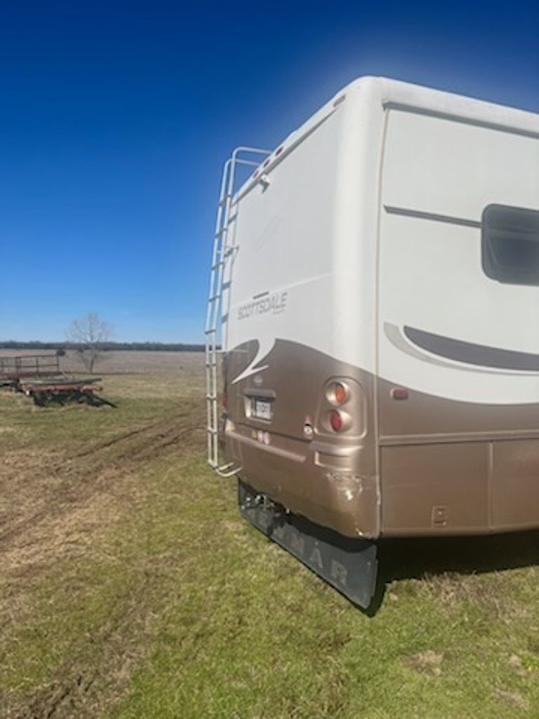 2005 Newmar Scottsdale 3201 - National Vehicle
