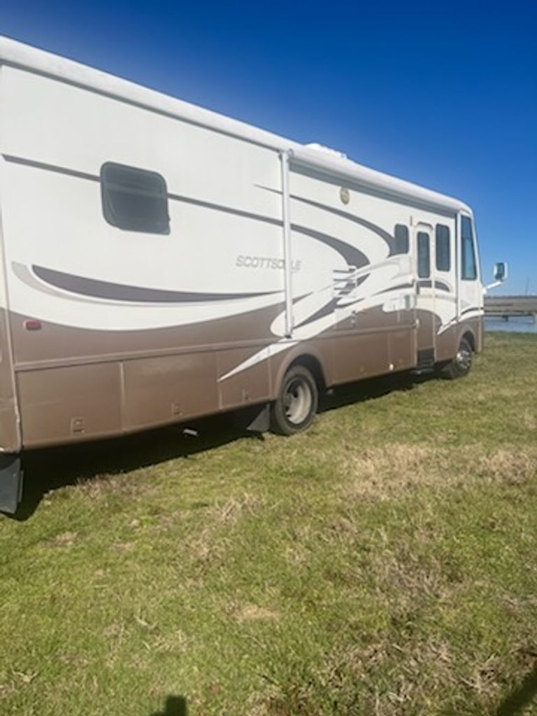 2005 Newmar Scottsdale 3201 - National Vehicle