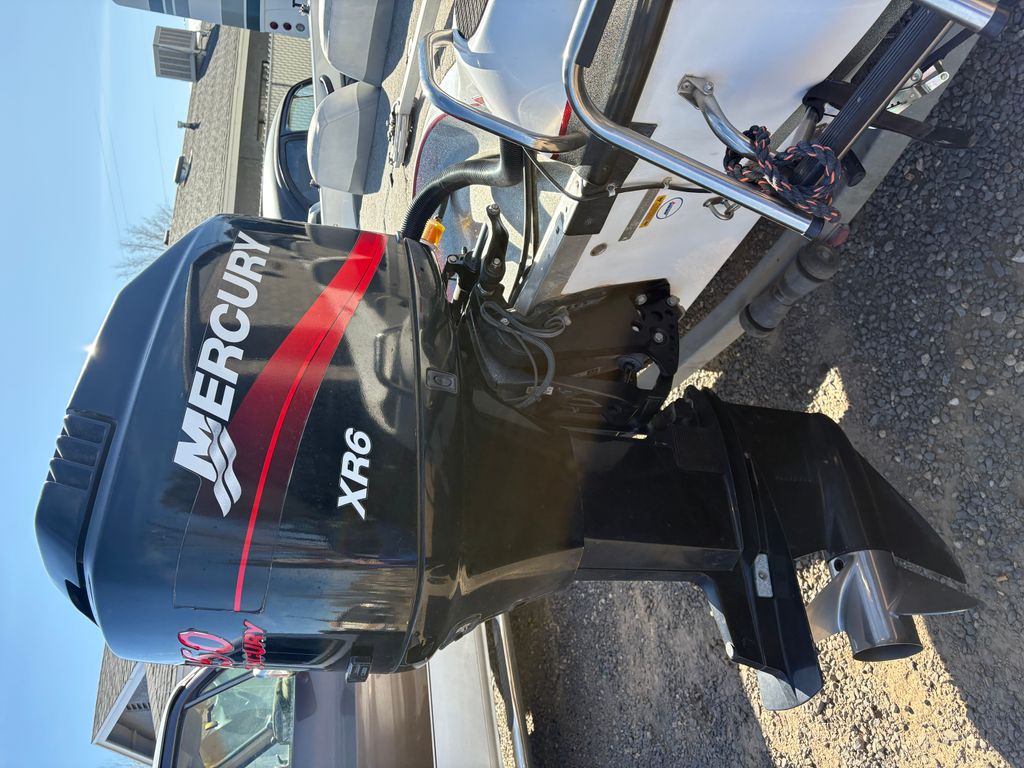 2004 Nitro 288 Sport - National Vehicle
