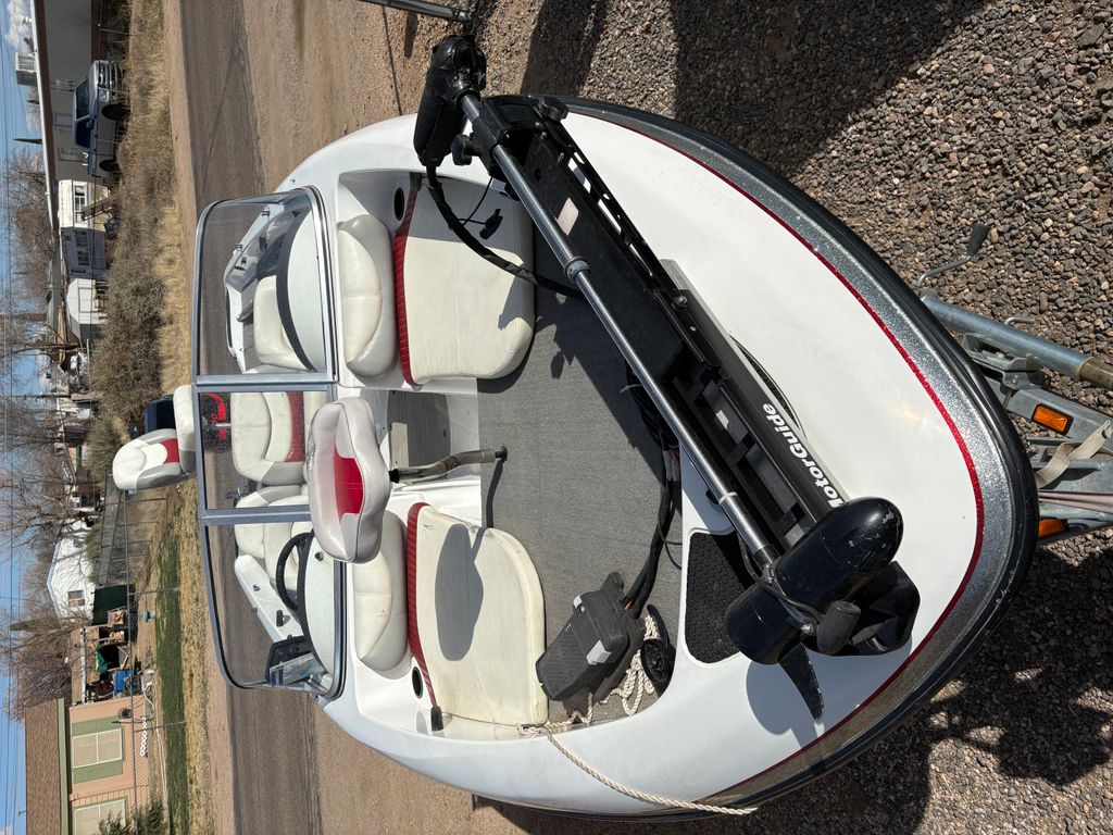 2004 Nitro 288 Sport - National Vehicle