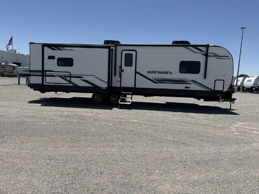 2025 Heartland Eddie Bauer 32MKS - National Vehicle