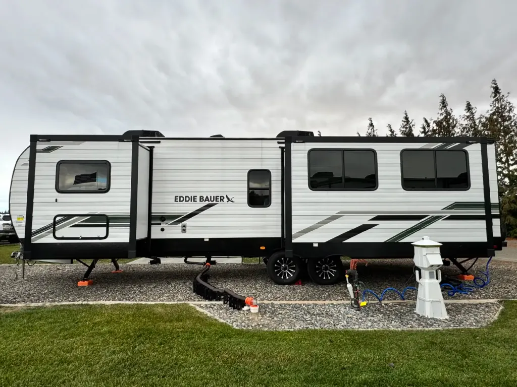 2025 Heartland Eddie Bauer 32MKS - National Vehicle
