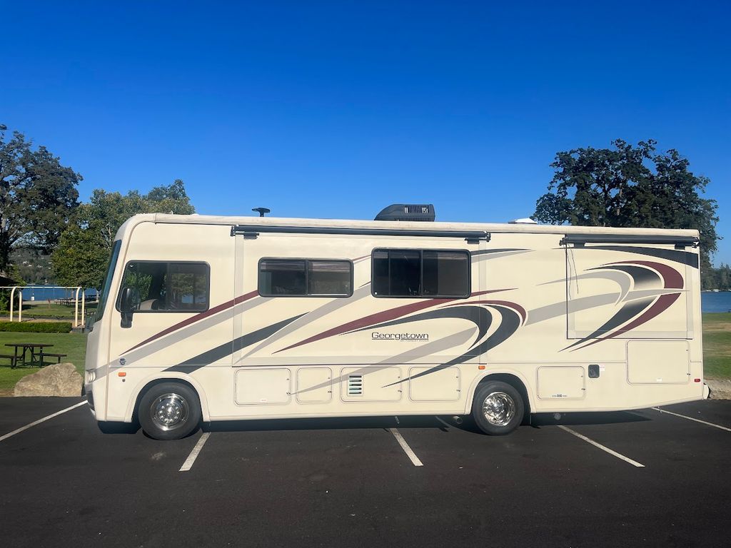 2017 Forest River Georgetown GT3 30X3 - National Vehicle