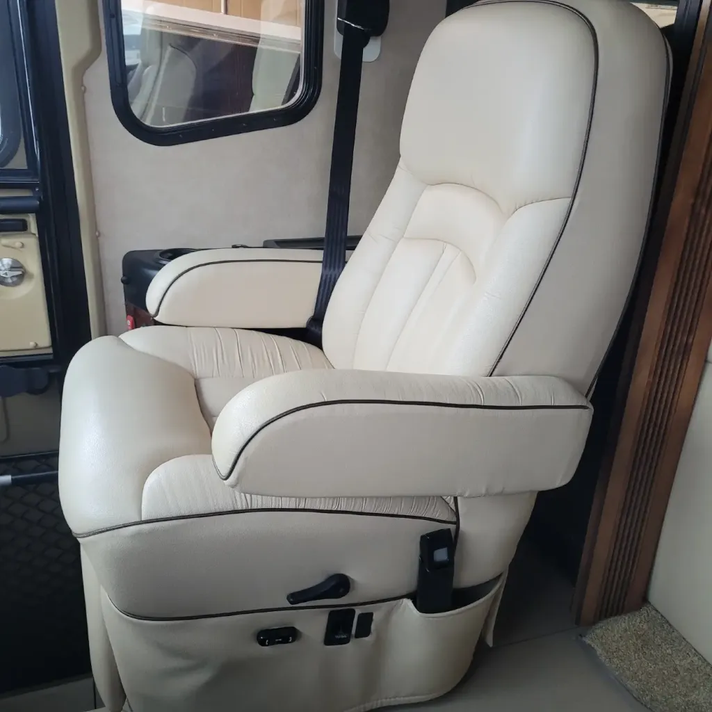 2012 Monaco Knight 40DFT - National Vehicle