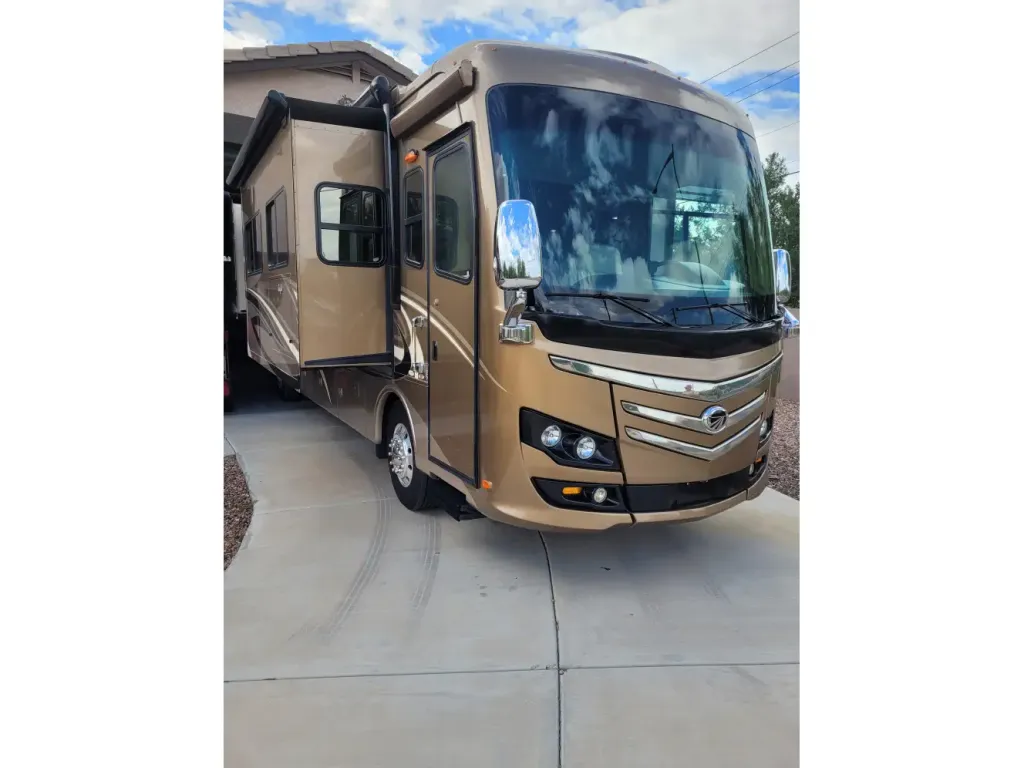 2012 Monaco Knight 40DFT - National Vehicle