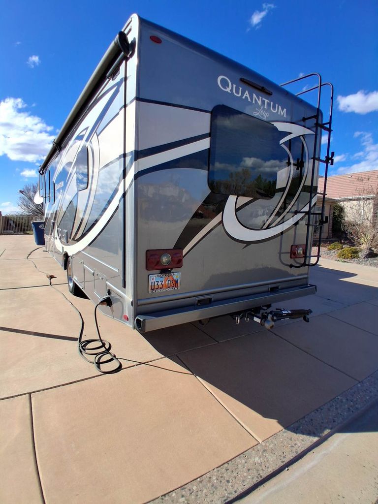 2018 Thor Motor Coach Quantum WS31 - National Vehicle