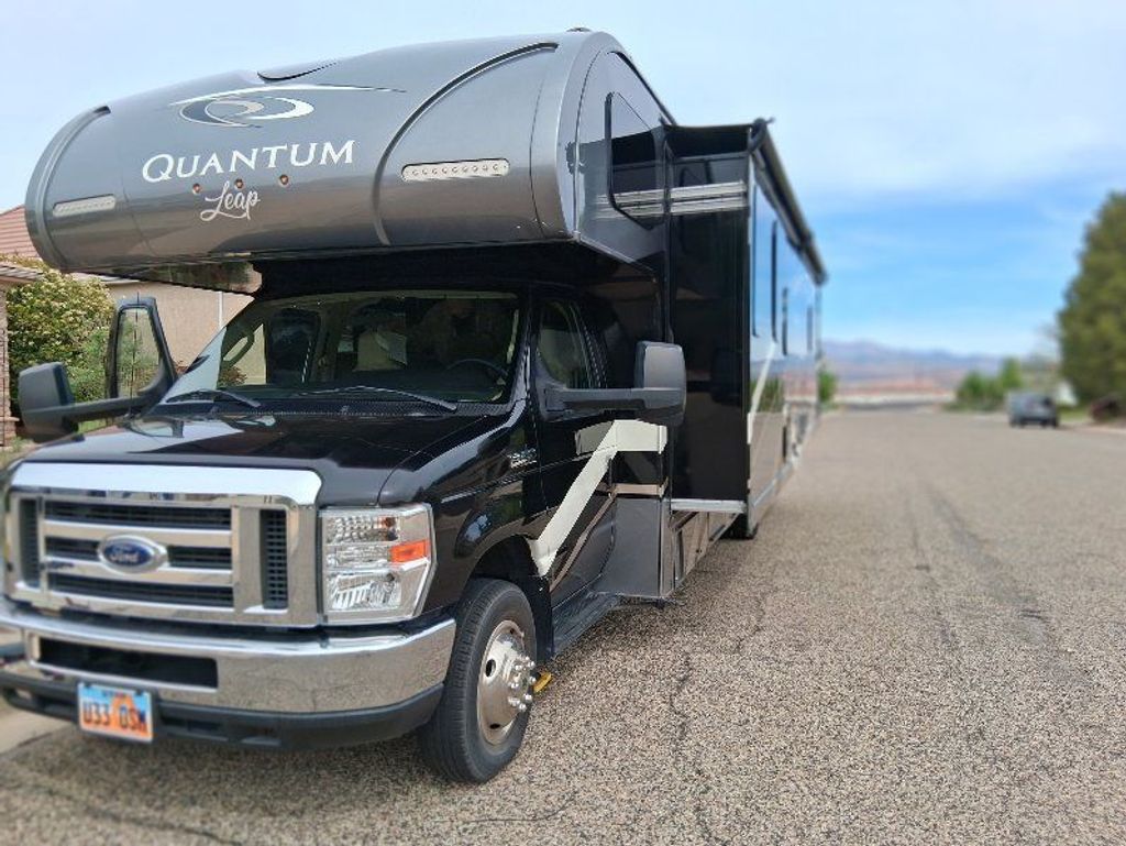 2018 Thor Motor Coach Quantum WS31 - National Vehicle
