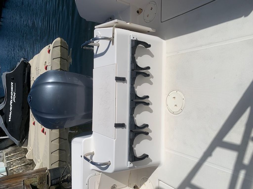 2005 Robalo 235 Walkaround - National Vehicle