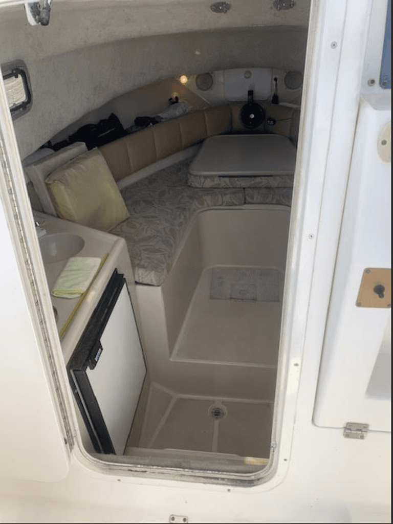 2005 Robalo 235 Walkaround - National Vehicle