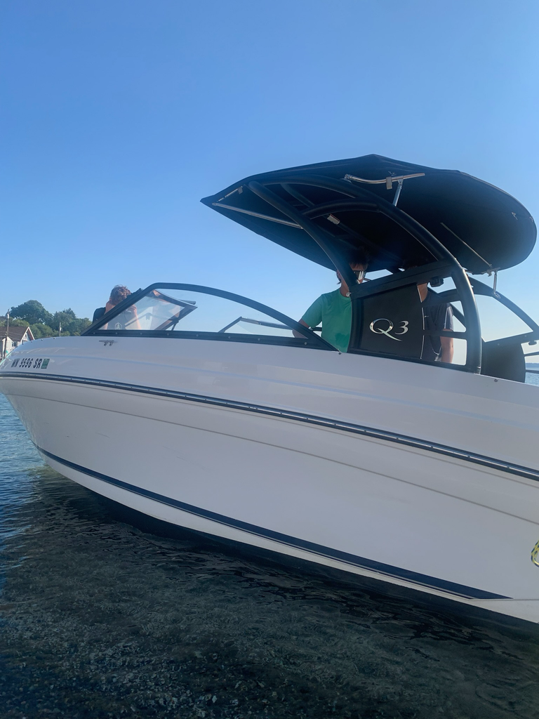 2019 Rinker Q3 23 - National Vehicle