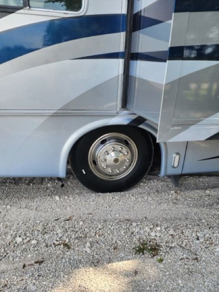 2001 Newmar Dutch Star 3891 - National Vehicle